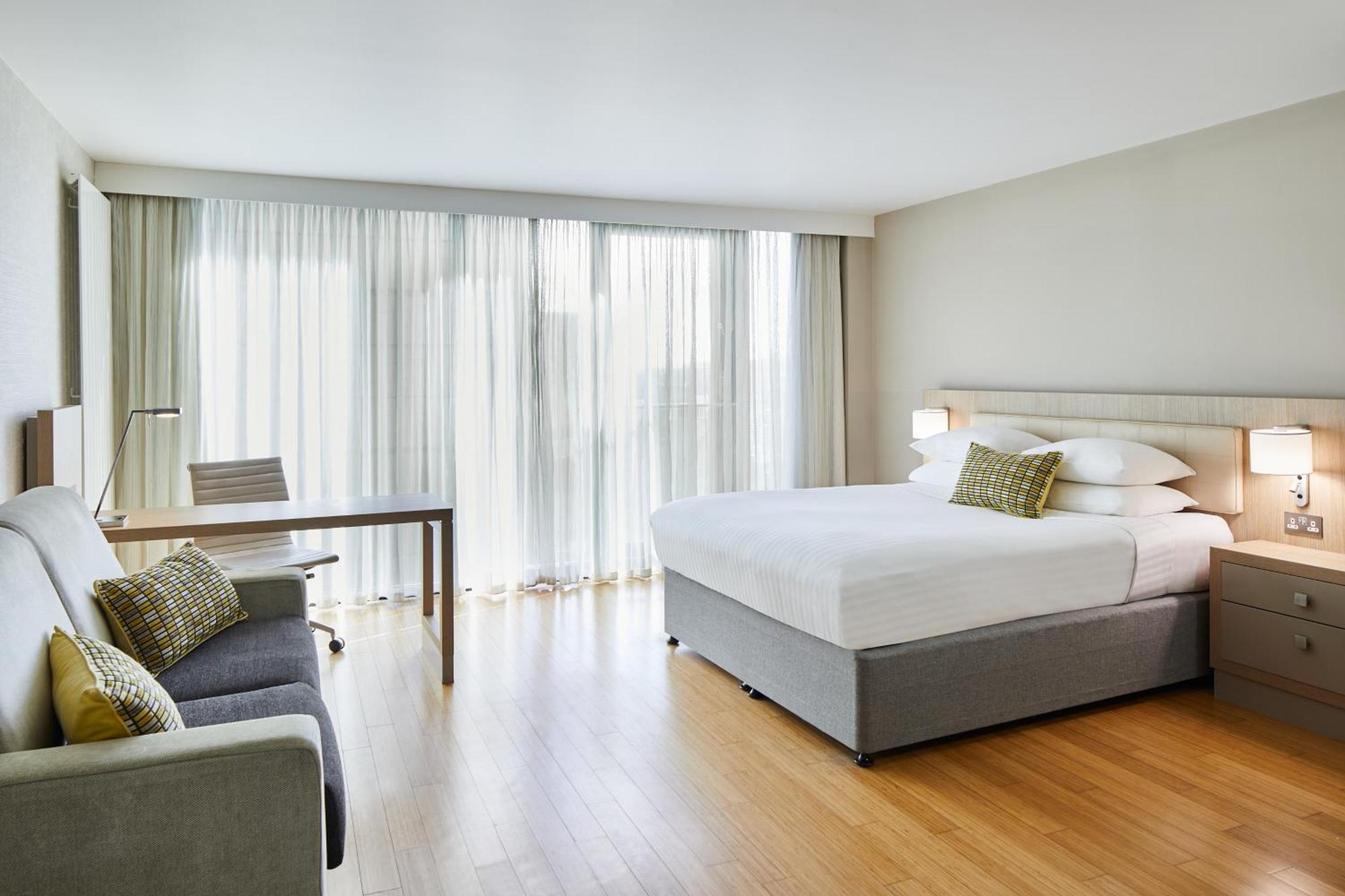 By Marriott 4* Edinburgh