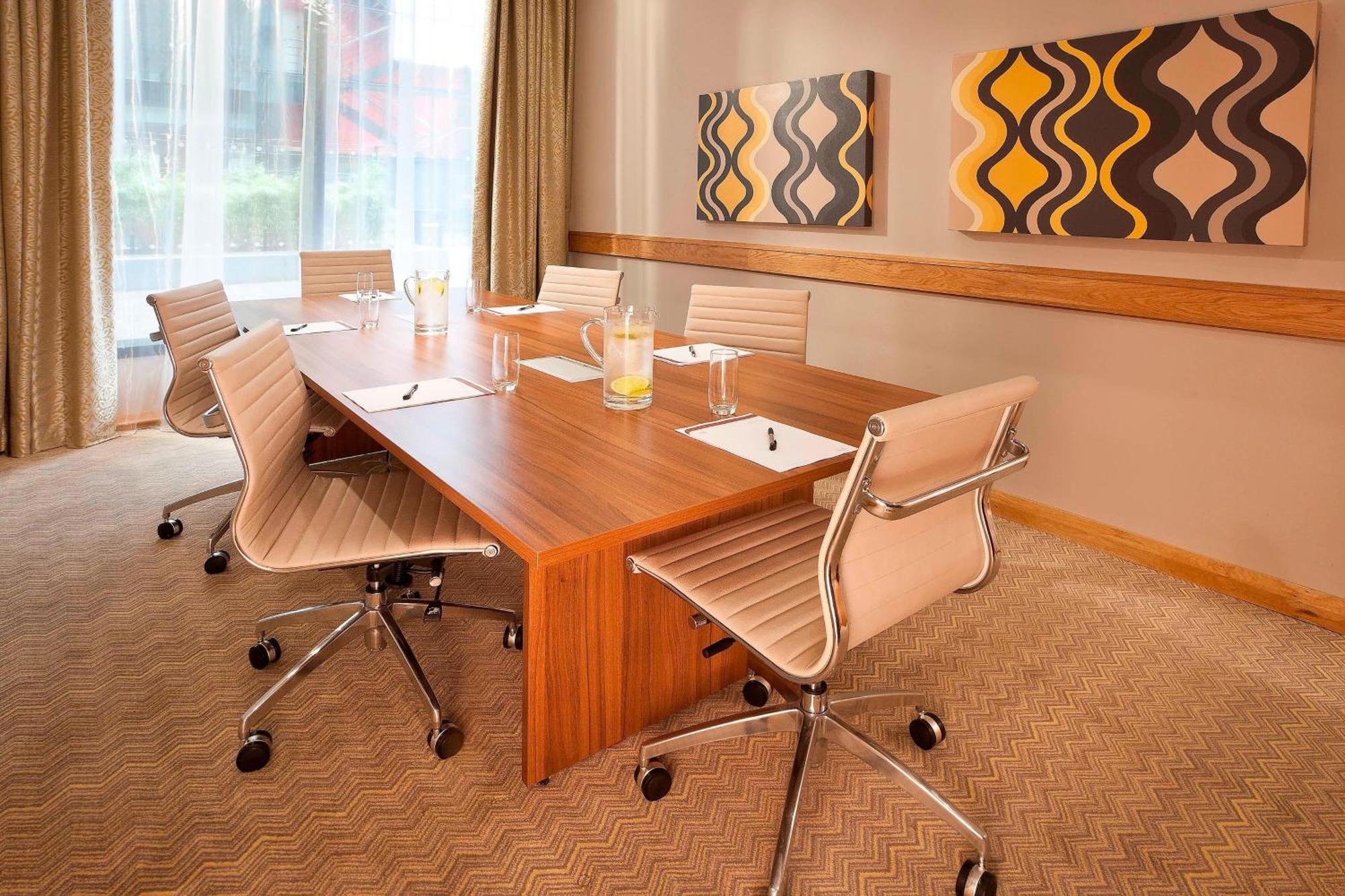 Hotel By Marriott Edimburgo